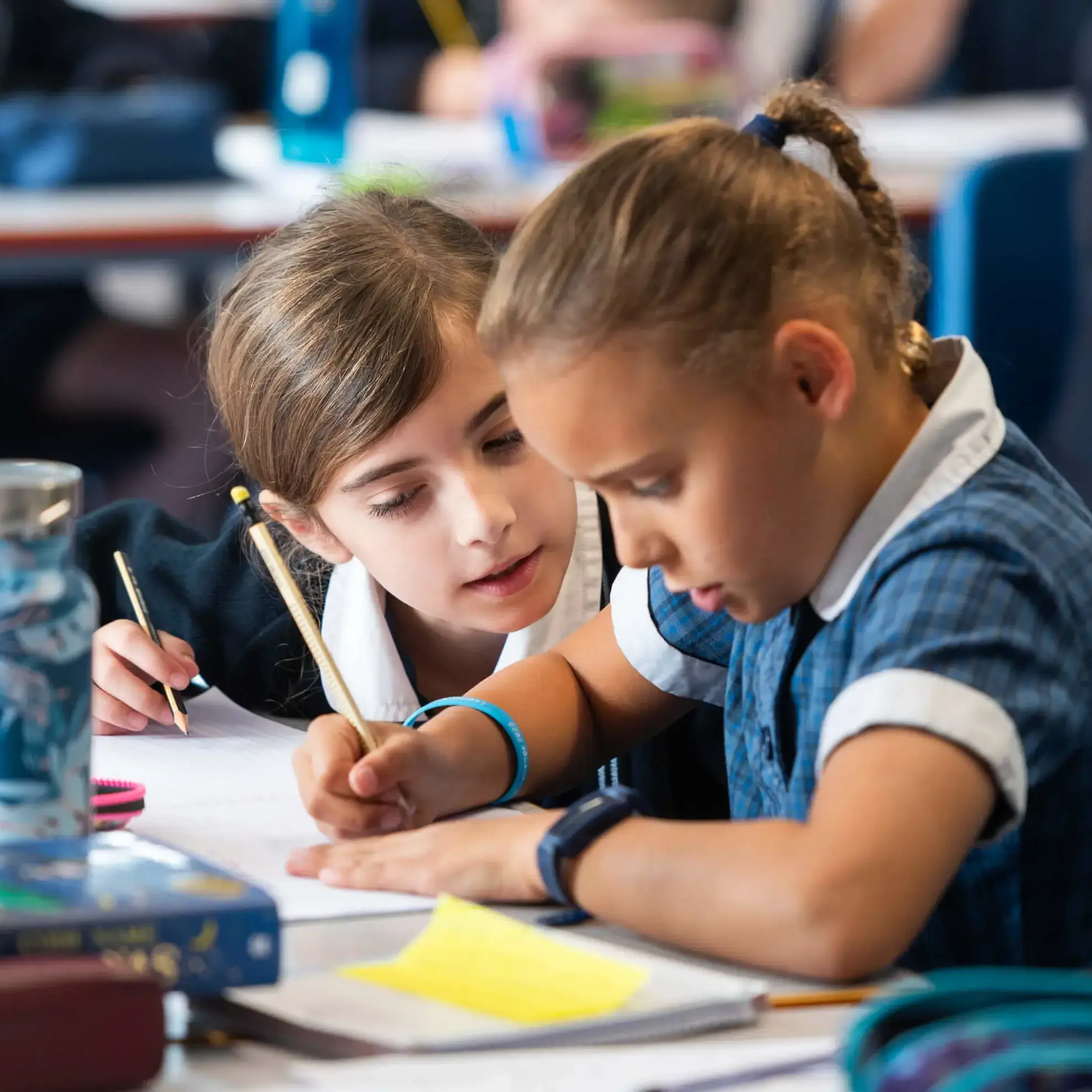 Middle School Pupils Collaborating in Lesson Feltonfleet Private School Surrey